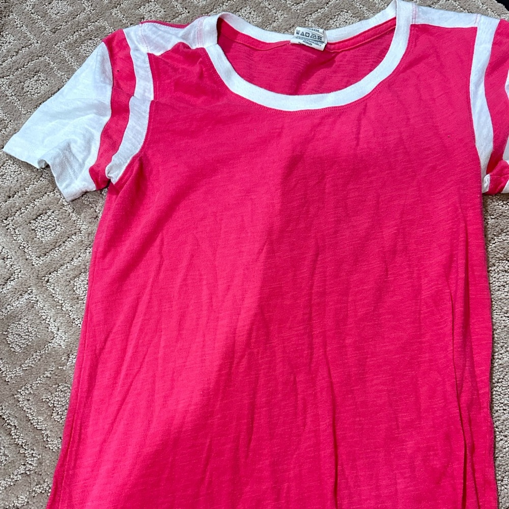 Pink t-shirt